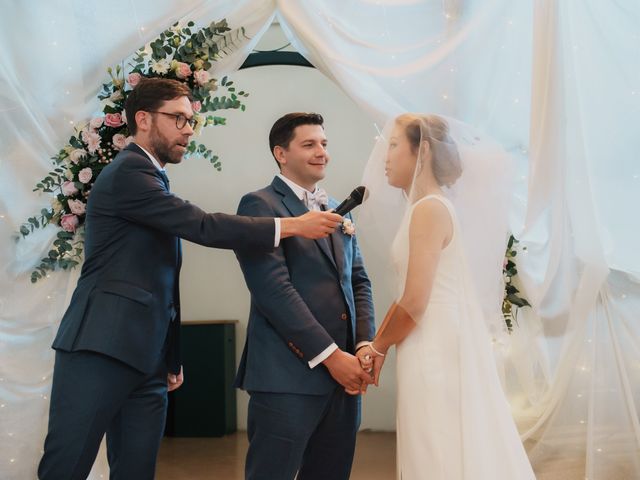 Le mariage de Lionel et Pauline à Marseillan, Hérault 35