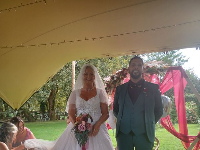 Le mariage de Christian et Annabelle à Sainte-Eulalie-en-Born, Landes 10