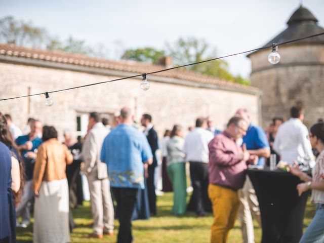 Le mariage de Romain et Amandine à Benon, Charente Maritime 22