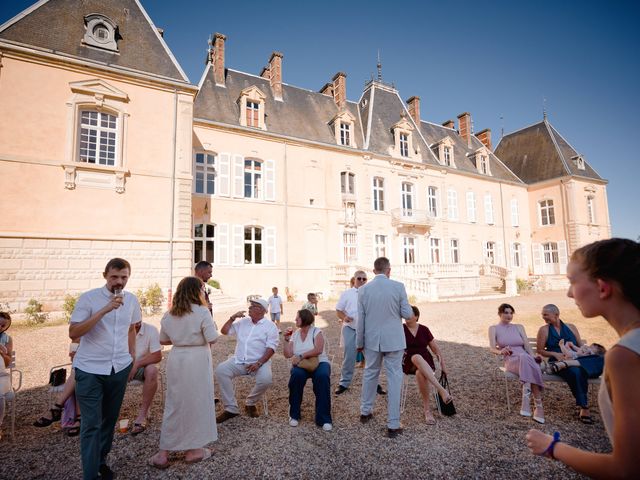 Le mariage de Steven et Caroline à Gray, Haute-Saône 32