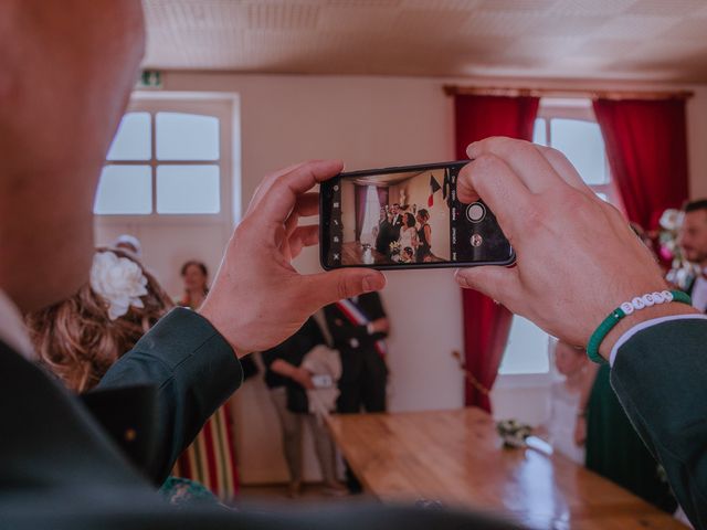 Le mariage de Dimitri et Emilie à Vallon-en-Sully, Allier 10