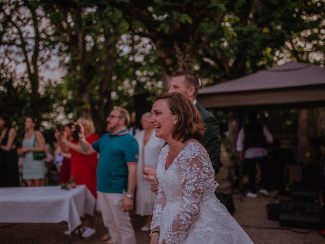 Le mariage de Dimitri et Emilie à Vallon-en-Sully, Allier 26