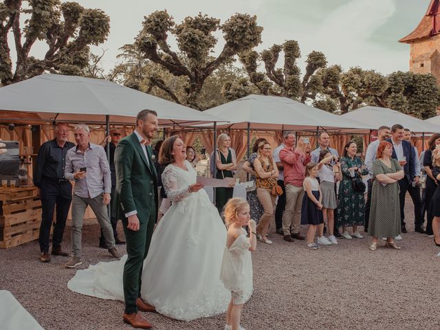 Le mariage de Dimitri et Emilie à Vallon-en-Sully, Allier 27