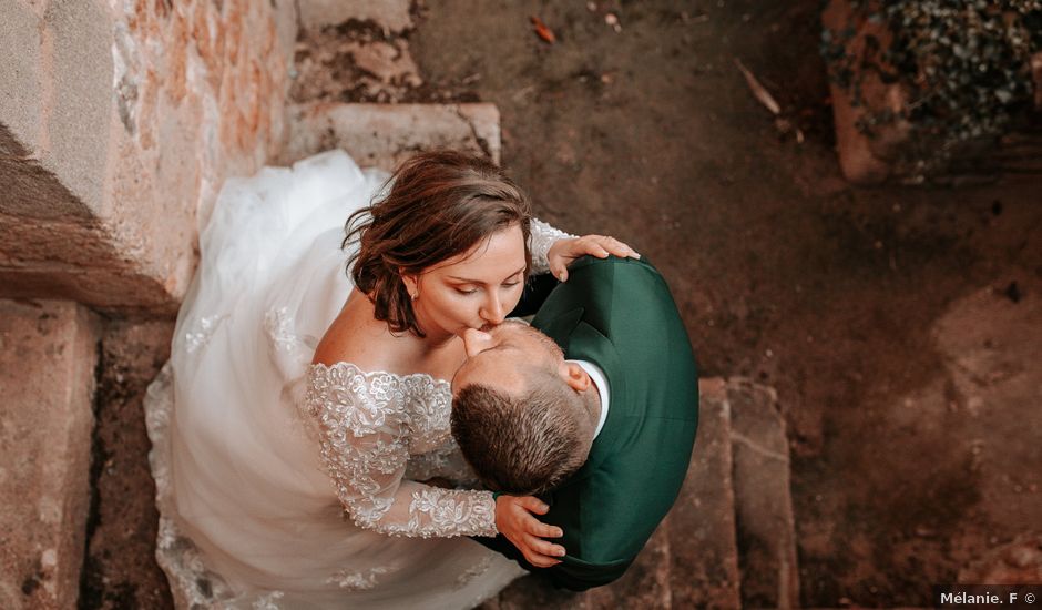 Le mariage de Dimitri et Emilie à Vallon-en-Sully, Allier