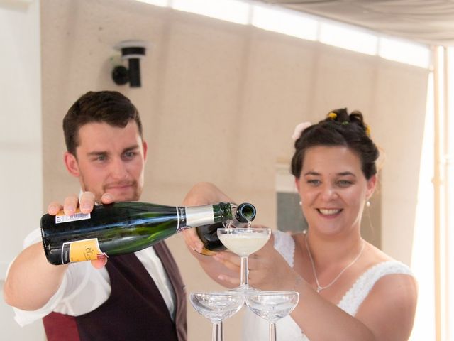 Le mariage de Tony et Julie à Saint-Brévin-les-Pins, Loire Atlantique 38