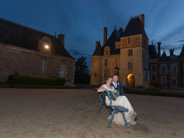 Le mariage de Arnaud et Delphine à La Bussière, Loiret 44