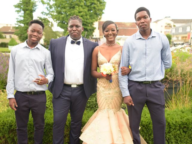 Le mariage de Naldiny et Sandrine à Ris-Orangis, Essonne 13