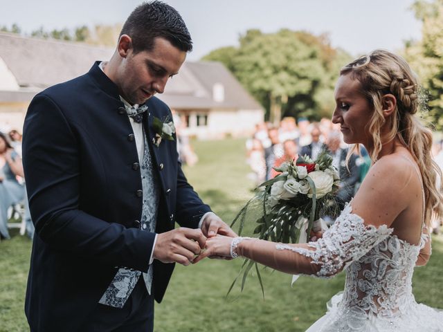 Le mariage de Aurélien et Romane à Tour-en-Bessin, Calvados 54