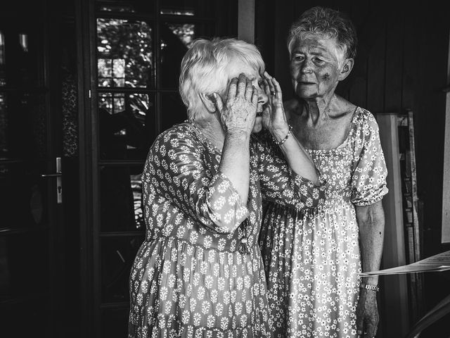 Le mariage de Andrew et Constance à Saint-Julien-en-Born, Landes 5