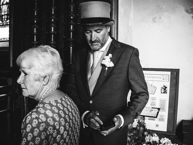 Le mariage de Andrew et Constance à Saint-Julien-en-Born, Landes 13