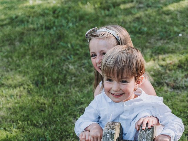 Le mariage de Andrew et Constance à Saint-Julien-en-Born, Landes 52