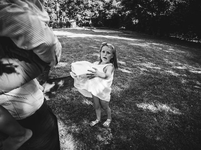 Le mariage de Andrew et Constance à Saint-Julien-en-Born, Landes 53