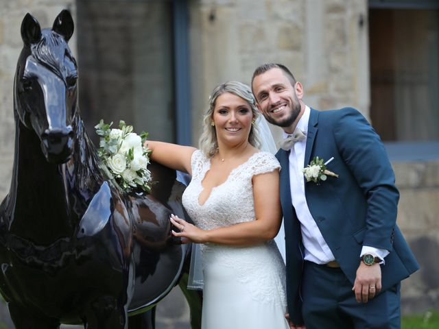 Le mariage de Matthieu et Estelle à Saint-Genest-Malifaux, Loire 1