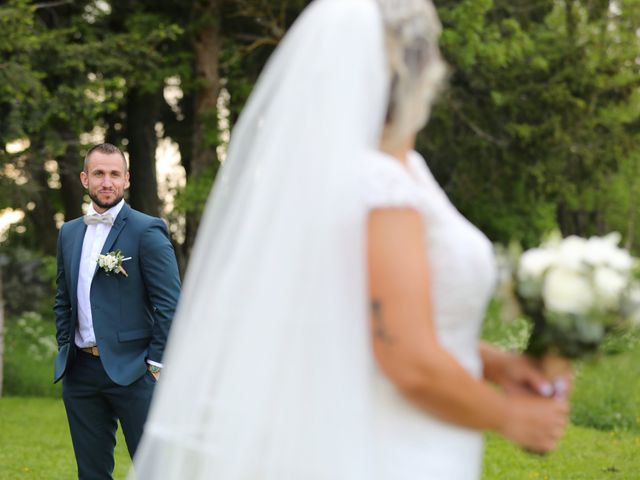 Le mariage de Matthieu et Estelle à Saint-Genest-Malifaux, Loire 31