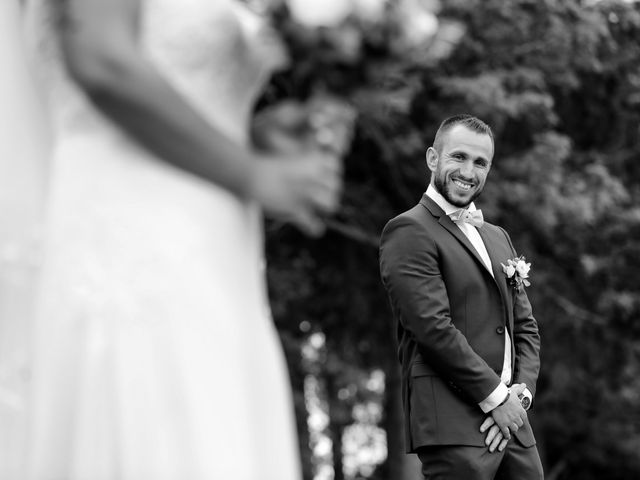 Le mariage de Matthieu et Estelle à Saint-Genest-Malifaux, Loire 32