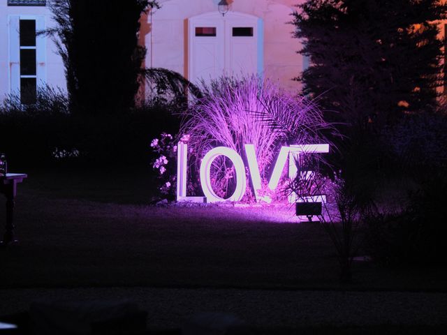 Le mariage de Antoine et Emmanuelle à Cognac, Charente 23