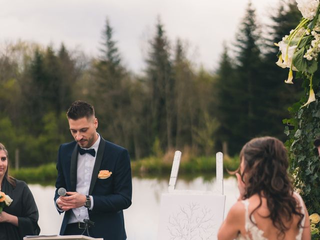 Le mariage de Anthony et Annabelle à Marols, Loire 35