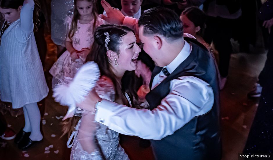 Le mariage de Britany et Manzonne à Nozières, Cher