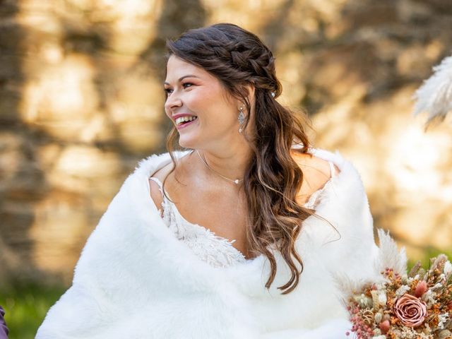 Le mariage de Valentin et Delphine à Le Pin-en-Mauges, Maine et Loire 55