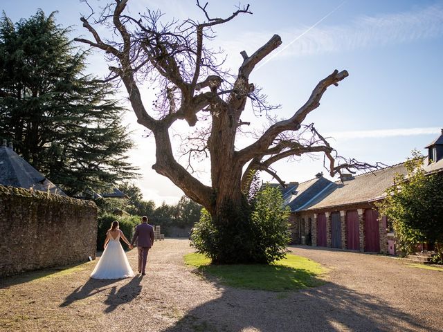 Le mariage de Valentin et Delphine à Le Pin-en-Mauges, Maine et Loire 1