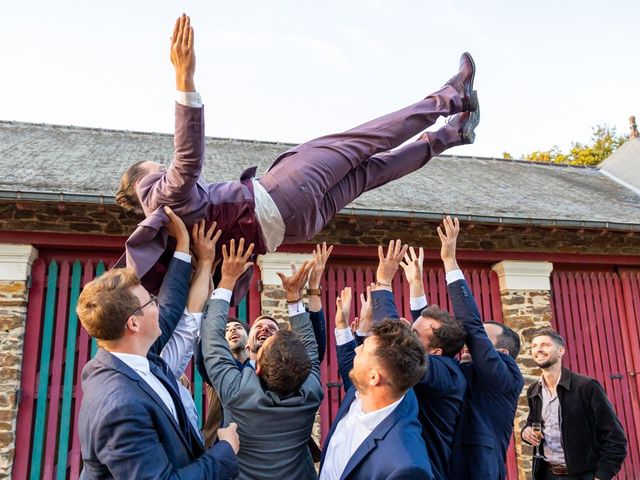 Le mariage de Valentin et Delphine à Le Pin-en-Mauges, Maine et Loire 123