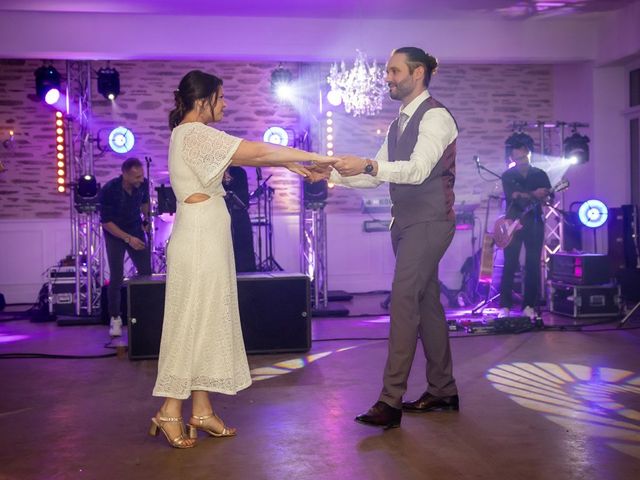 Le mariage de Valentin et Delphine à Le Pin-en-Mauges, Maine et Loire 133