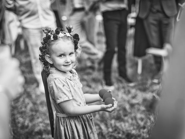 Le mariage de Lucas et Delphine à Beaulieu-sur-Loire, Loiret 63