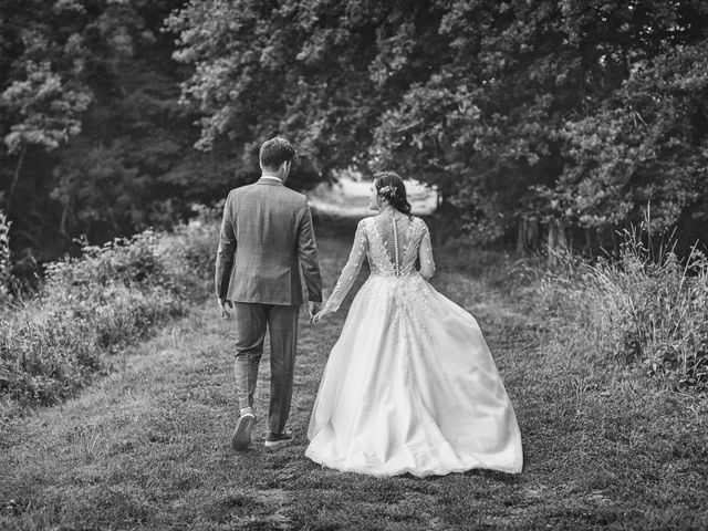 Le mariage de Lucas et Delphine à Beaulieu-sur-Loire, Loiret 64