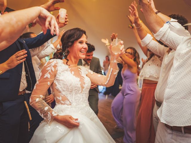 Le mariage de Lucas et Delphine à Beaulieu-sur-Loire, Loiret 89