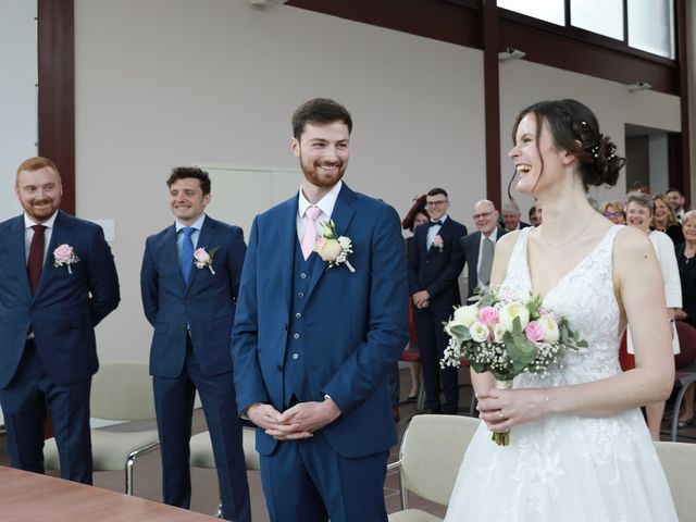 Le mariage de Ambroise et Mathilde à Pavilly, Seine-Maritime 26