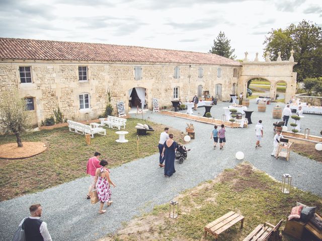 Le mariage de Jonathan et Armonie à Saint-Sulpice-de-Cognac, Charente 19