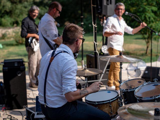 Le mariage de Simon et Sarah à Alès, Gard 44