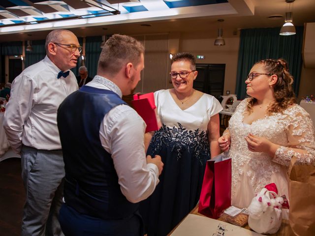 Le mariage de Bruce et Loïs à Plourin-lès-Morlaix, Finistère 58