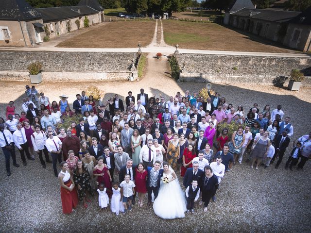 Le mariage de Simon et Marine à Lusignan, Vienne 25