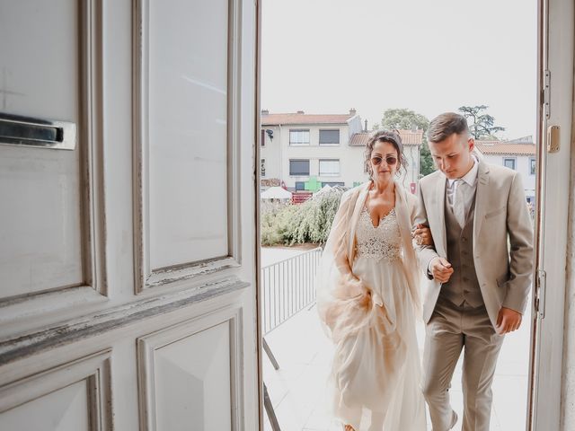 Le mariage de Alexis et Géraud à Châteaugay, Puy-de-Dôme 6