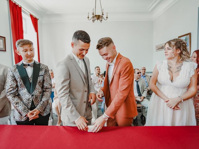 Le mariage de Alexis et Géraud à Châteaugay, Puy-de-Dôme 12