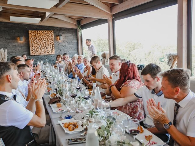 Le mariage de Alexis et Géraud à Châteaugay, Puy-de-Dôme 83