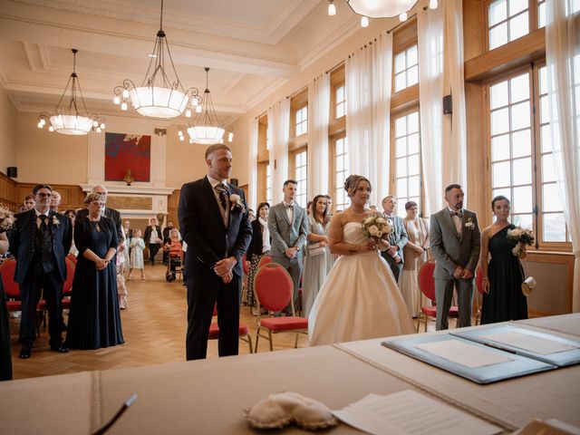 Le mariage de Thomas et Aurélie à Lillers, Pas-de-Calais 16