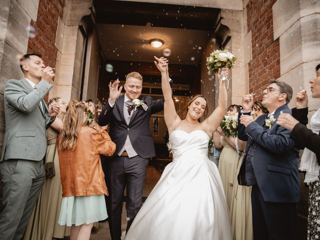 Le mariage de Thomas et Aurélie à Lillers, Pas-de-Calais 32