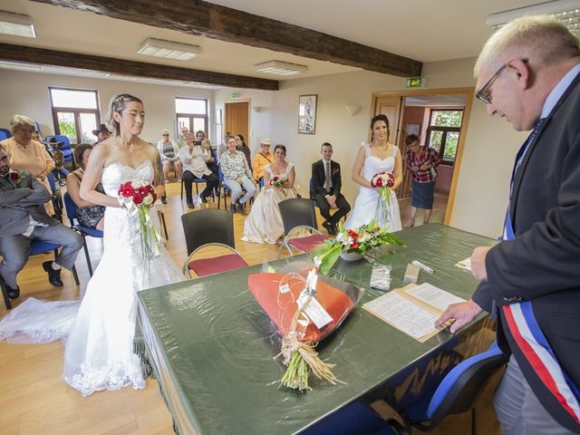 Le mariage de Séverine et Céline à Cagnoncles, Nord 10