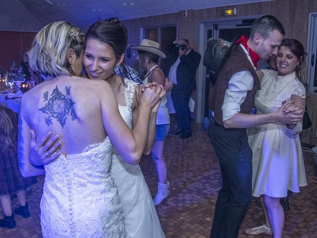 Le mariage de Séverine et Céline à Cagnoncles, Nord 62