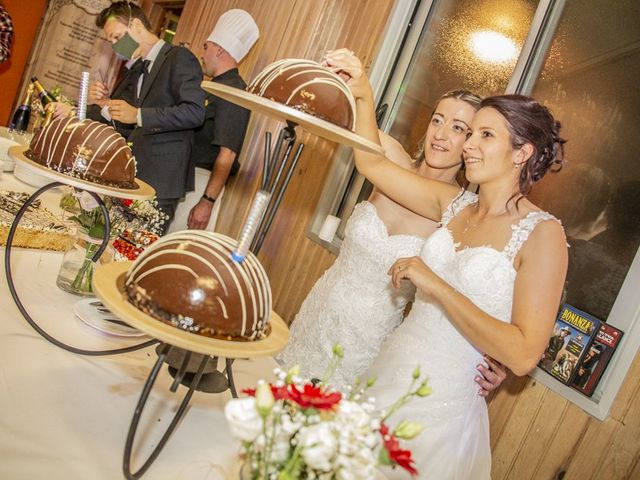 Le mariage de Séverine et Céline à Cagnoncles, Nord 78