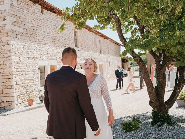 Le mariage de Johan et Laurine à Mâcon, Saône et Loire 21