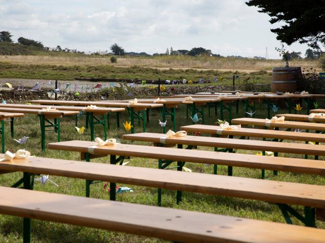 Le mariage de François et Maïwenn à Locmariaquer, Morbihan 13