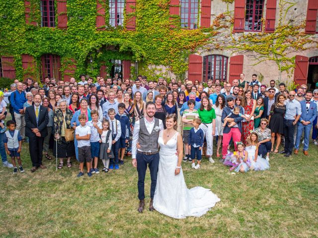 Le mariage de François et Maïwenn à Locmariaquer, Morbihan 24