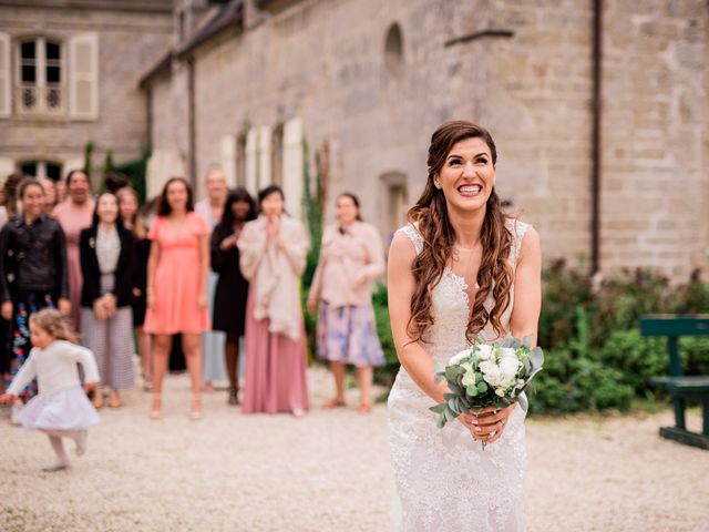 Le Mariage De Romain Et Dounia à Loctudy, Finistère - Mariages.net