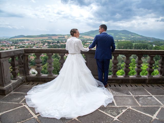 Le mariage de Julien et Anaïs à Pont-du-Château, Puy-de-Dôme 14