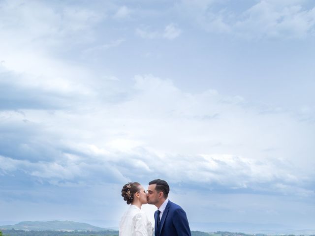 Le mariage de Julien et Anaïs à Pont-du-Château, Puy-de-Dôme 16