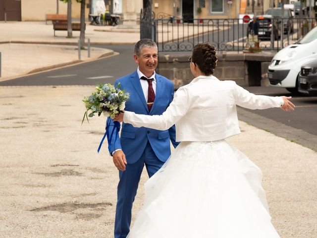 Le mariage de Julien et Anaïs à Pont-du-Château, Puy-de-Dôme 17