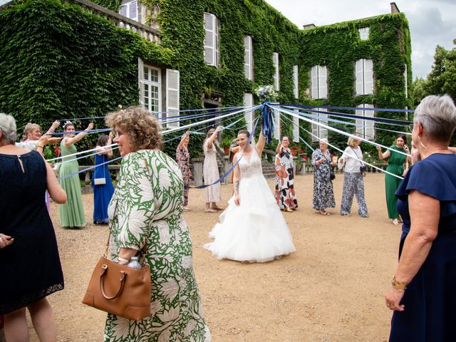 Le mariage de Julien et Anaïs à Pont-du-Château, Puy-de-Dôme 37